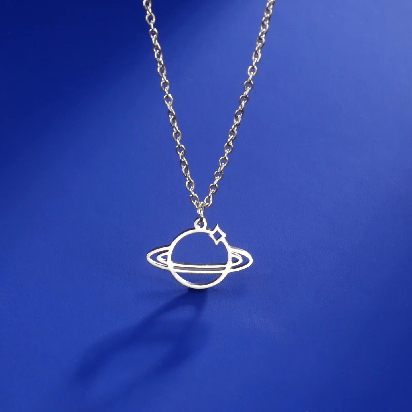 Hollow Artificial Planet Necklace Stainless Steel Sweet Cool Clavicle Simplicity Chain for Women Fashion Hip Hop Wholesale