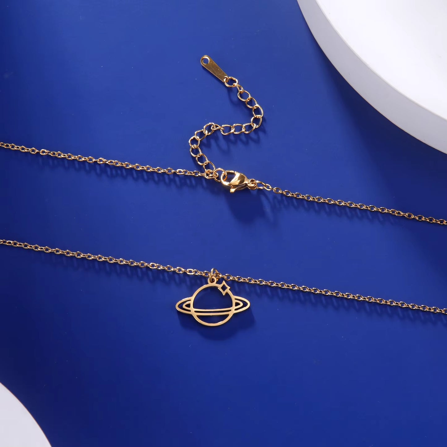 Hollow Artificial Planet Necklace Stainless Steel Sweet Cool Clavicle Simplicity Chain for Women Fashion Hip Hop Wholesale