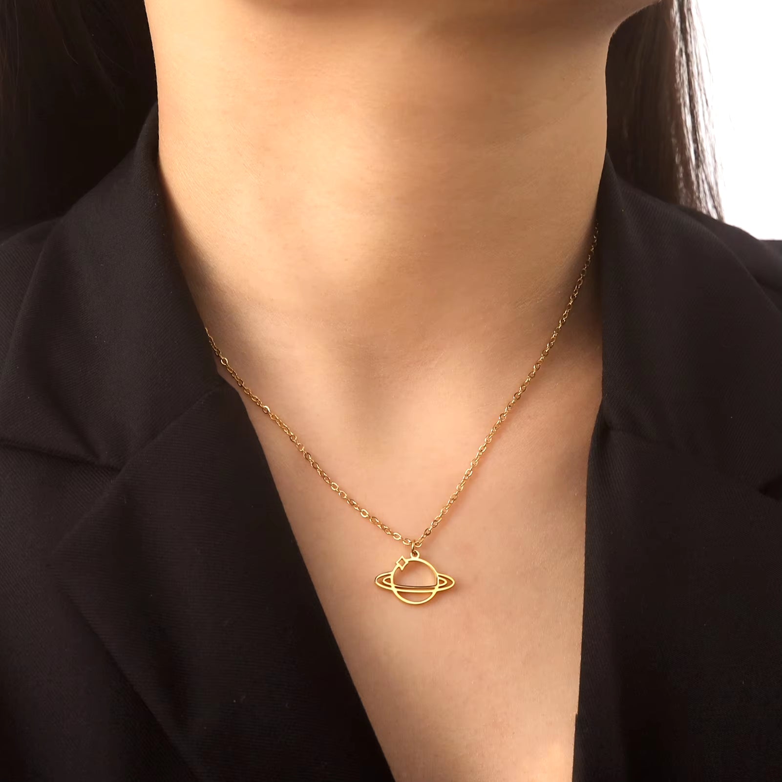 Hollow Artificial Planet Necklace Stainless Steel Sweet Cool Clavicle Simplicity Chain for Women Fashion Hip Hop Wholesale